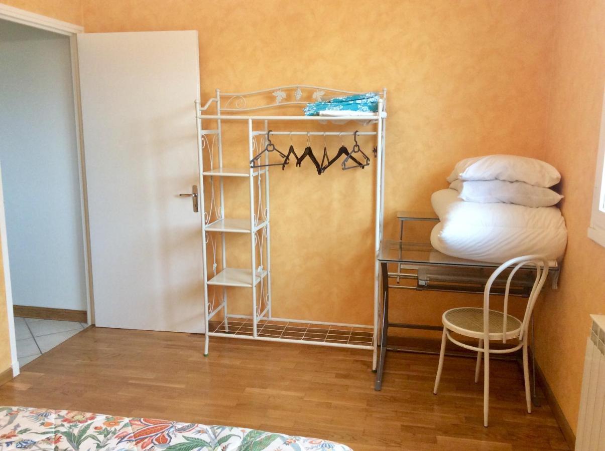 Maison Avec Veranda Proche Du Centre Ville Rignac  外观 照片