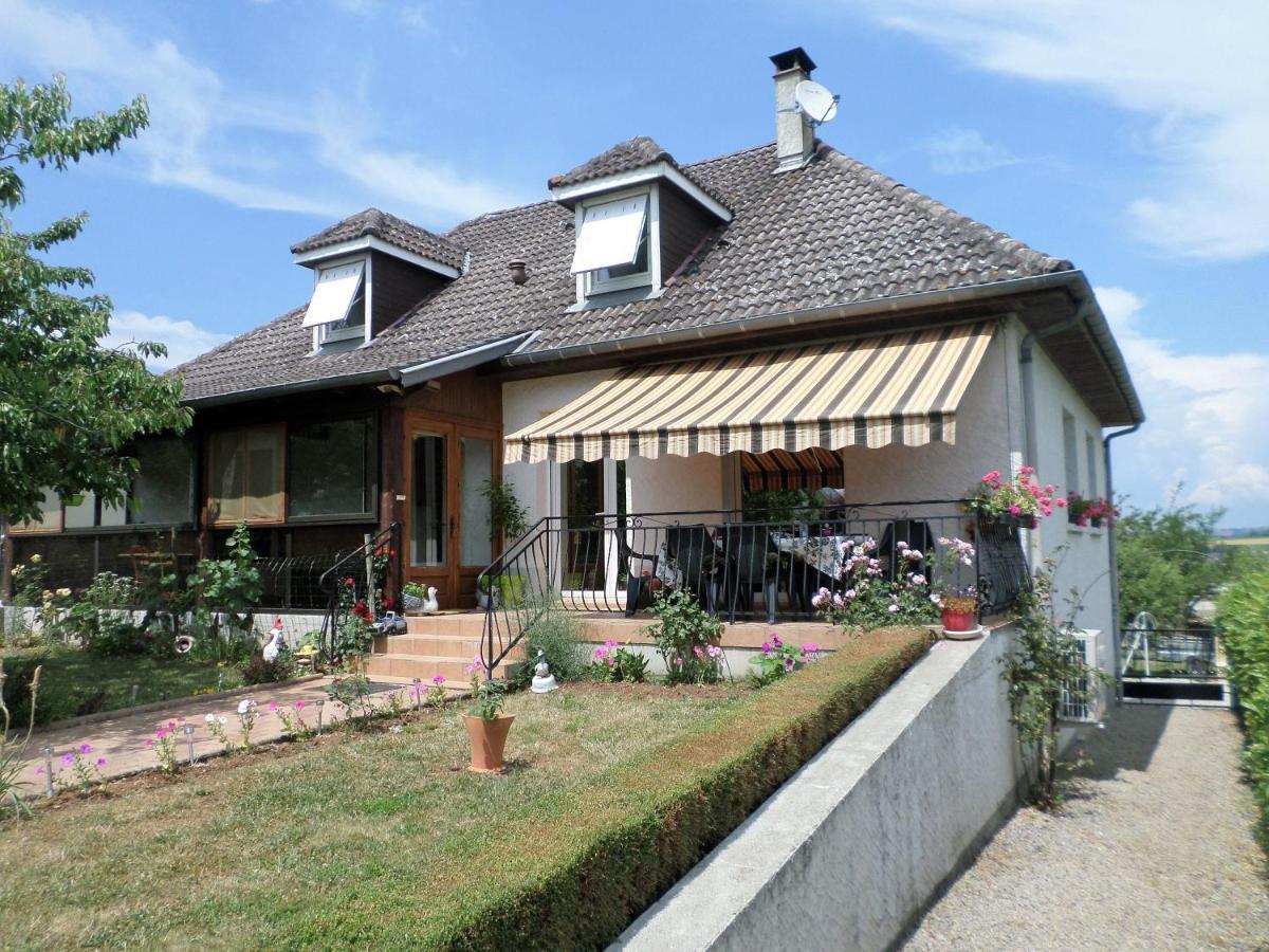 Maison Avec Veranda Proche Du Centre Ville Rignac  外观 照片