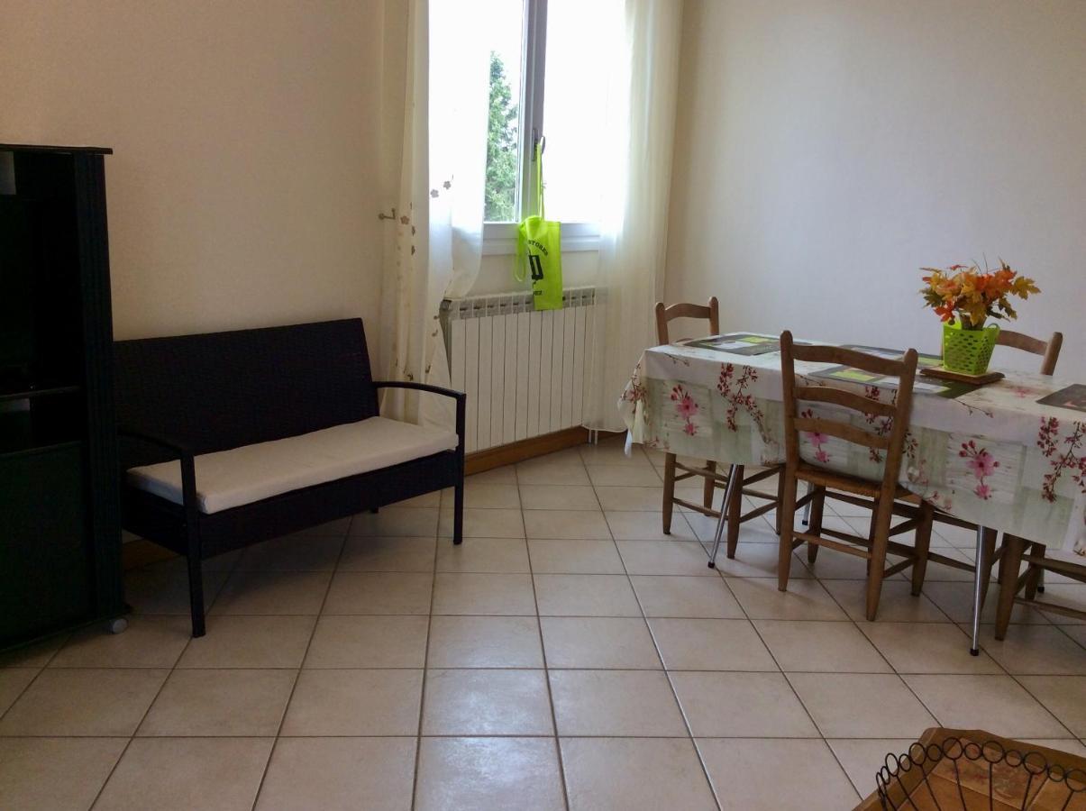 Maison Avec Veranda Proche Du Centre Ville Rignac  外观 照片